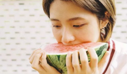 娱乐八卦吃瓜群众的,揭秘吃瓜群众的八卦盛宴