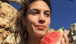 娱乐圈吃瓜模版,揭秘明星们的幕后恩怨与甜蜜瞬间