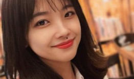 吃瓜娱乐主持人有哪些人,知名主持人的多彩人生