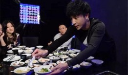 娱乐圈吃瓜节图片,娱乐圈年度“瓜田盛宴”图片回顾